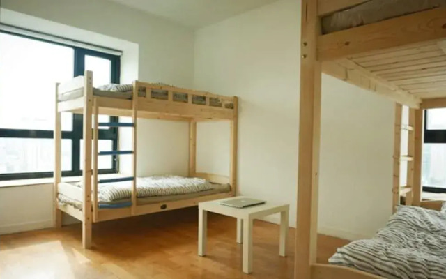Time Machine Inn Huizhan Branch