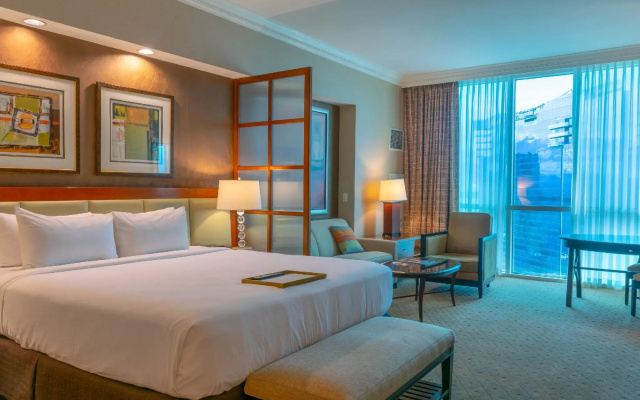 The Signature at MGM Grand (All Suites)
