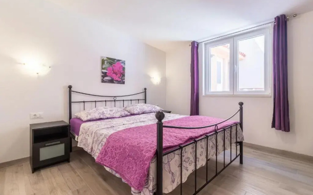 Apartments Ivica 1706