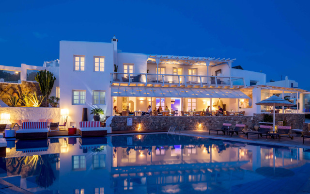 Archipelagos Hotel