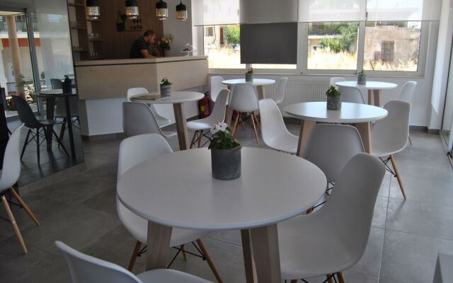 Theofilos City Hotel