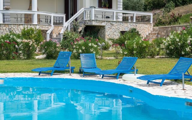 Swanky Holiday Home in Gourgovli With Private Swimming Pool