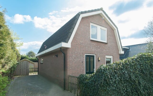 Nice House with Large Garden in Noordwijk & near Sea