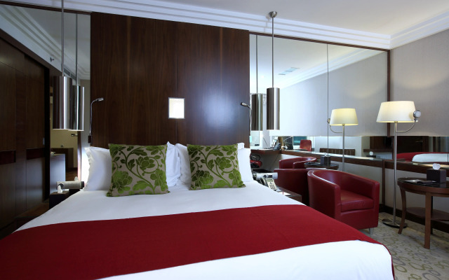Radisson Blu Hotel and Convention Center, Riyadh Minhal