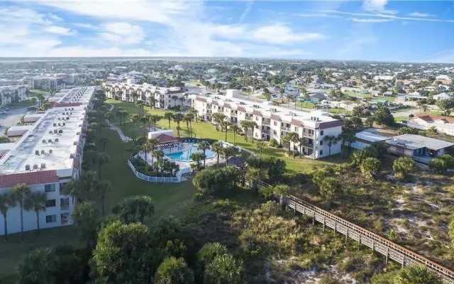 Ocean Village Club I14