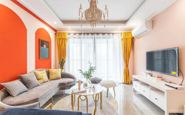 Locals Boutique Apartment WanzaiCEC No.4