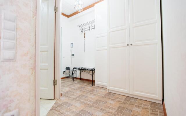 Апартаменты на переулке Суворова