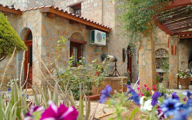 Camelot Royal Beds by Estia