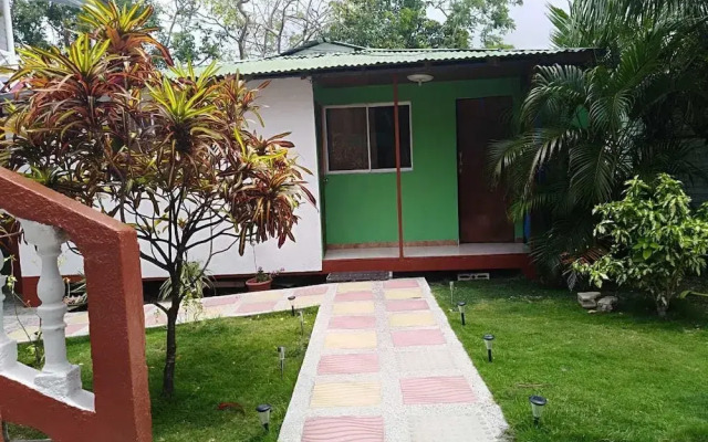 Posada Valerie Home