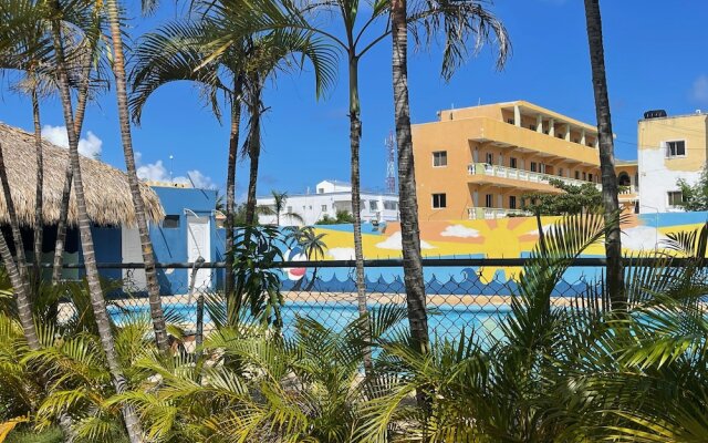 Unwind and Recharge in This Homey Central Retreat