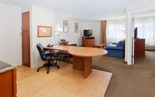 Candlewood Suites Lexington, an IHG Hotel