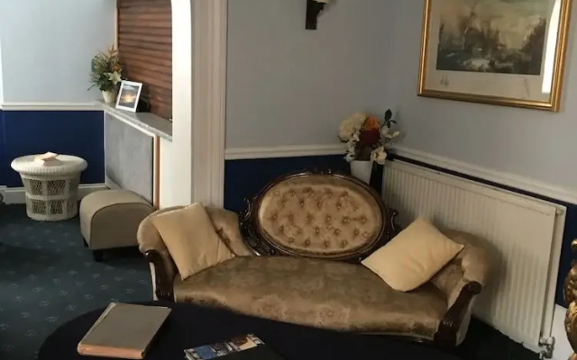 Upper Mount House