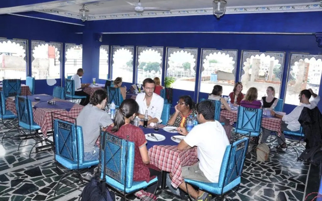 Hotel Gangaur Palace