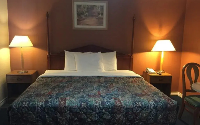 OYO Hotel Beeville -US 181