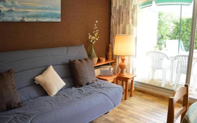 Appartement Bormes-les-Mimosas, 1 pièce, 4 personnes - FR-1-251-320