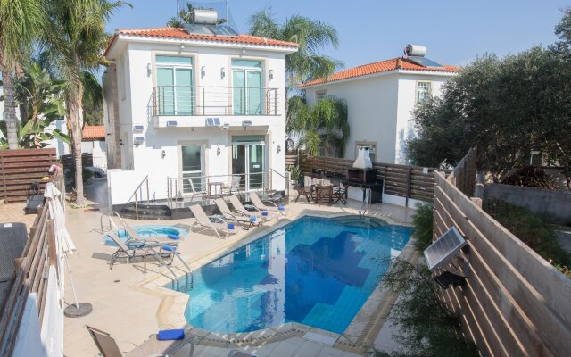 "villa Naomi, Beautiful 4bdr Central Protaras Villa With Private Pool"