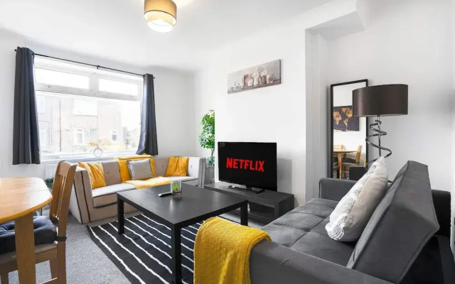 Modern - 2 Bed - Free Parking