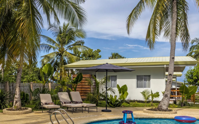Sandingan Island Resort