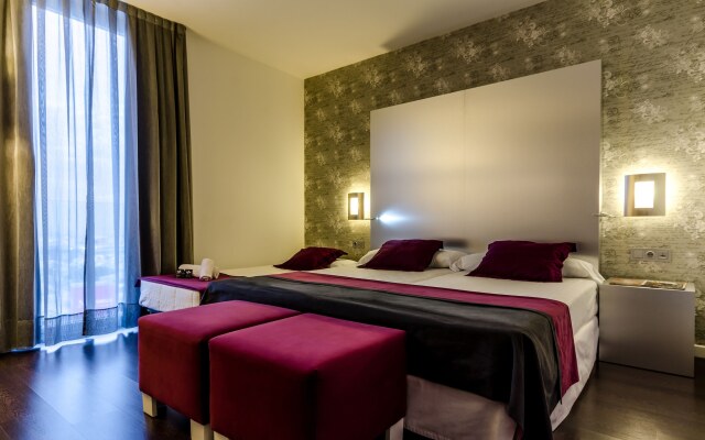 Hotel YIT Vía Sevilla Mairena