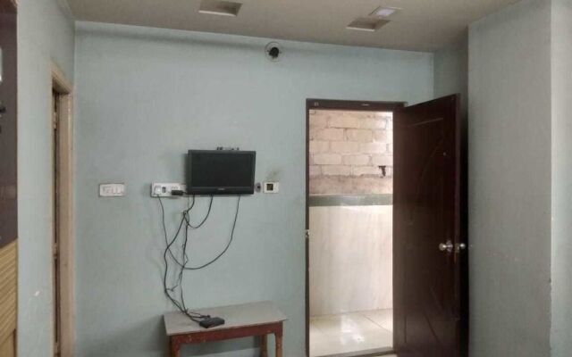 iROOMZ Pranathi Comforts