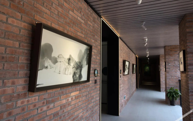 Yinju Jingde Art Hotel