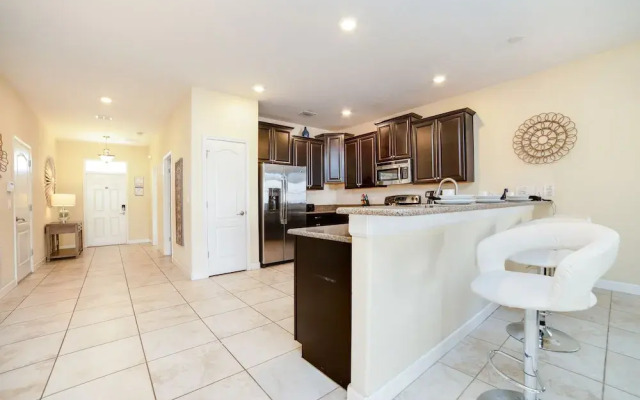 1450 Rolling Fairway Drive