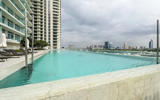 Glamorous 3BR with Marina view