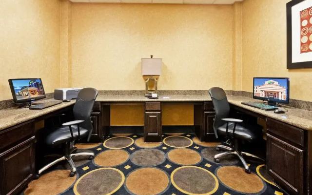 Holiday Inn Express Hotel & Suites Clovis