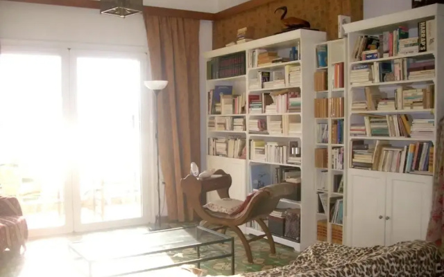 Holiday home Léoforos Dimokratias et Mandilara 1