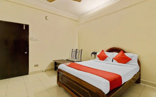 OYO 43619 Sahasra Residency