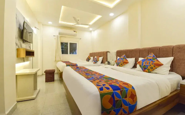 Fabhotel Dr Green'S