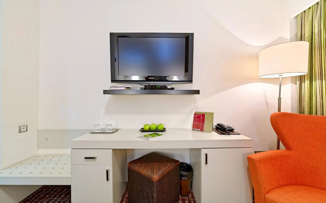 Hotel Cubix
