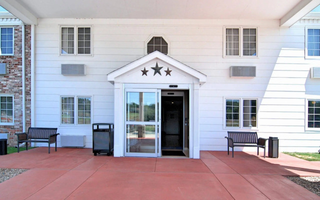 Baymont by Wyndham Bellevue / Omaha