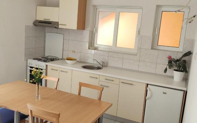 Apartment IV&AN