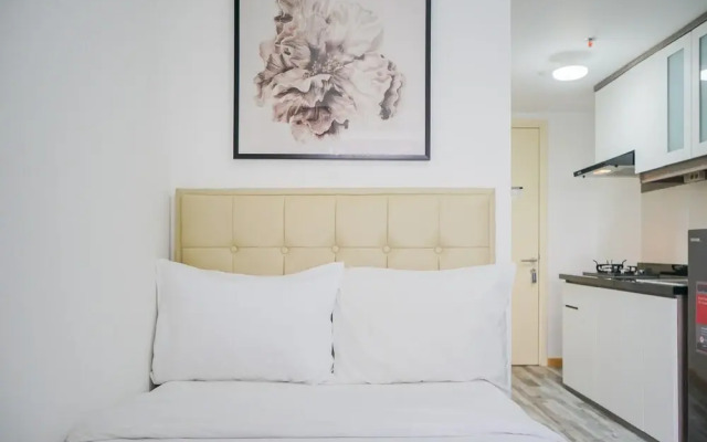 Strategic Studio Apartment with Extra Bed at M-Town Residence
