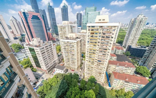 Tyms Spacious 4BR 2BA Apt Xujiahui