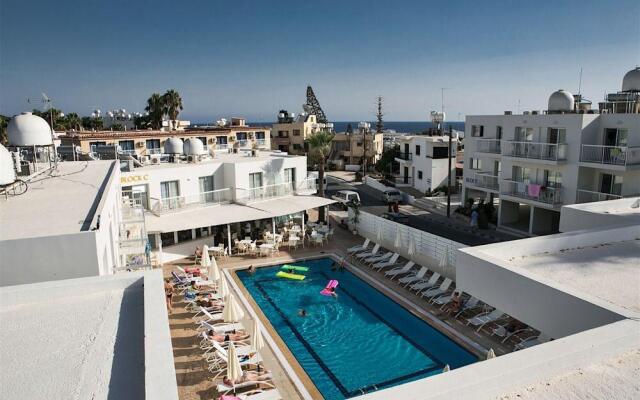 Tsokkos Maria Hotel Apts