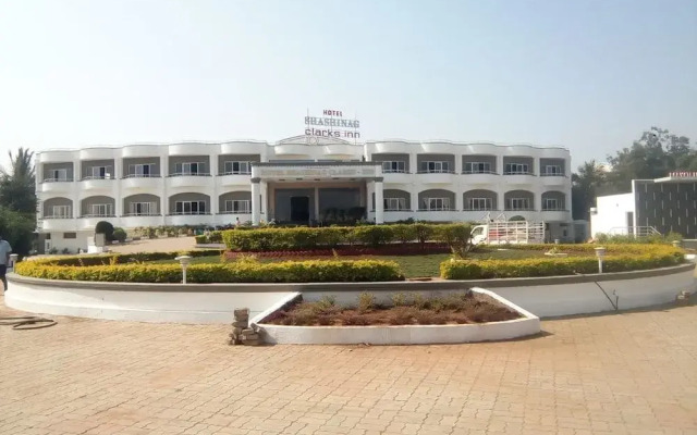 Hotel Shashinag Clarks Inn