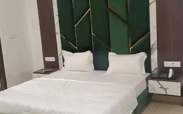 Pop 700211 Hotel Jihaan Plaza