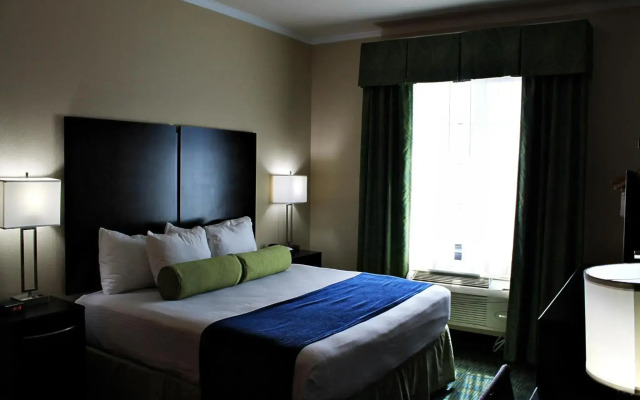 Cityview Inn & Suites Downtown RiverCenter Area