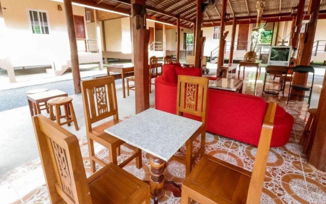 Saksri Resort