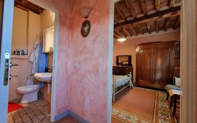 Apartment in Orbicciano With Pool