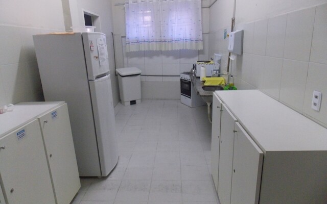 Praia dos Amores Hostel