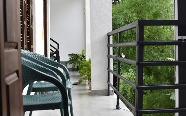 Steps Backpackers Hostel
