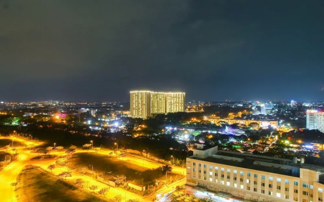 Modern Style The Oasis Studio Apartment with Comfortable Sofa