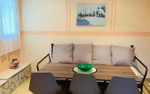 Helen s house