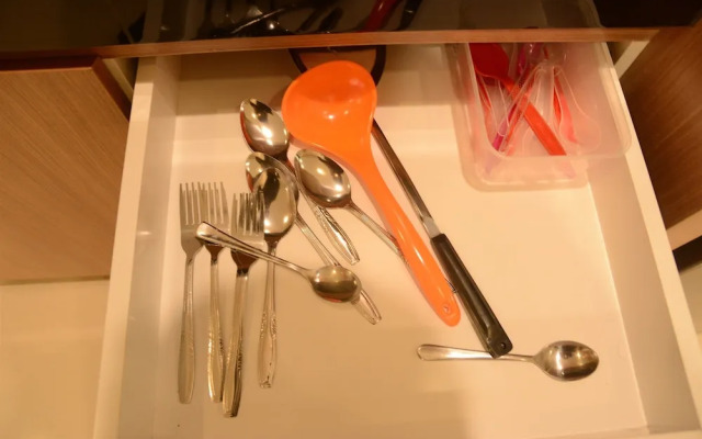 Best Price 2BR Gallery West Residence