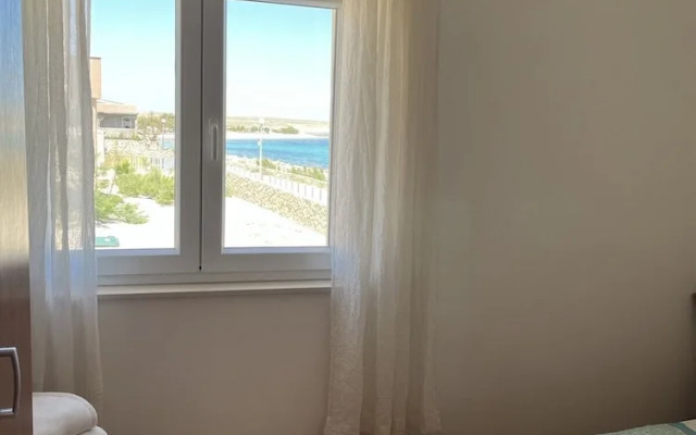 Beachfront House Marlot