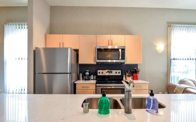 Plano Executive 1BD 1BA Apartment