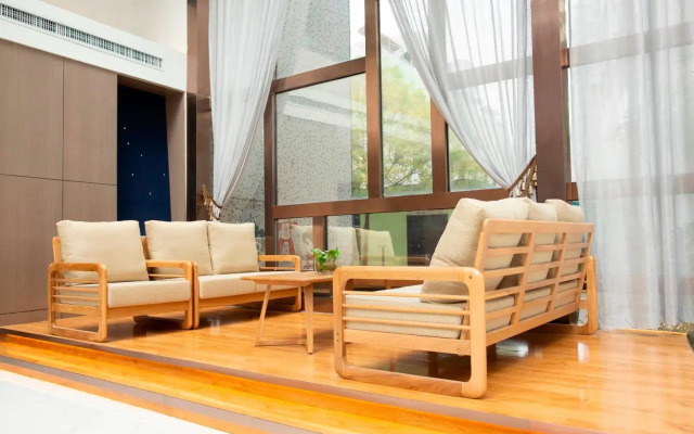 Starway Hotel Zhengzhou Weilai Road